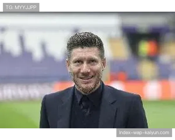 摩纳哥主帅波科尼奥利谈球员与球迷互动重要